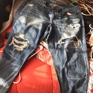 light wash boyfriend jeans